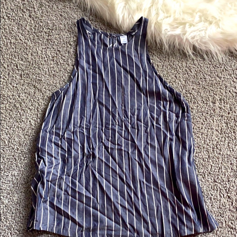 Sleeveless blouse